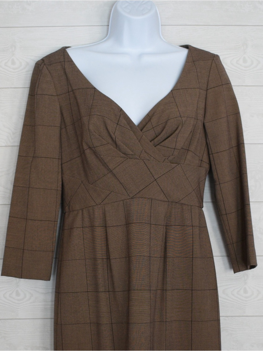 Nine West NWT Brown Plaid V-Neck Dress Size 6